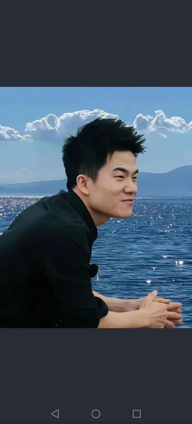 湖北前首富兰世立批董宇辉：典型白眼狼，给钱给股份仍然留不住。“他的野心可能远超想