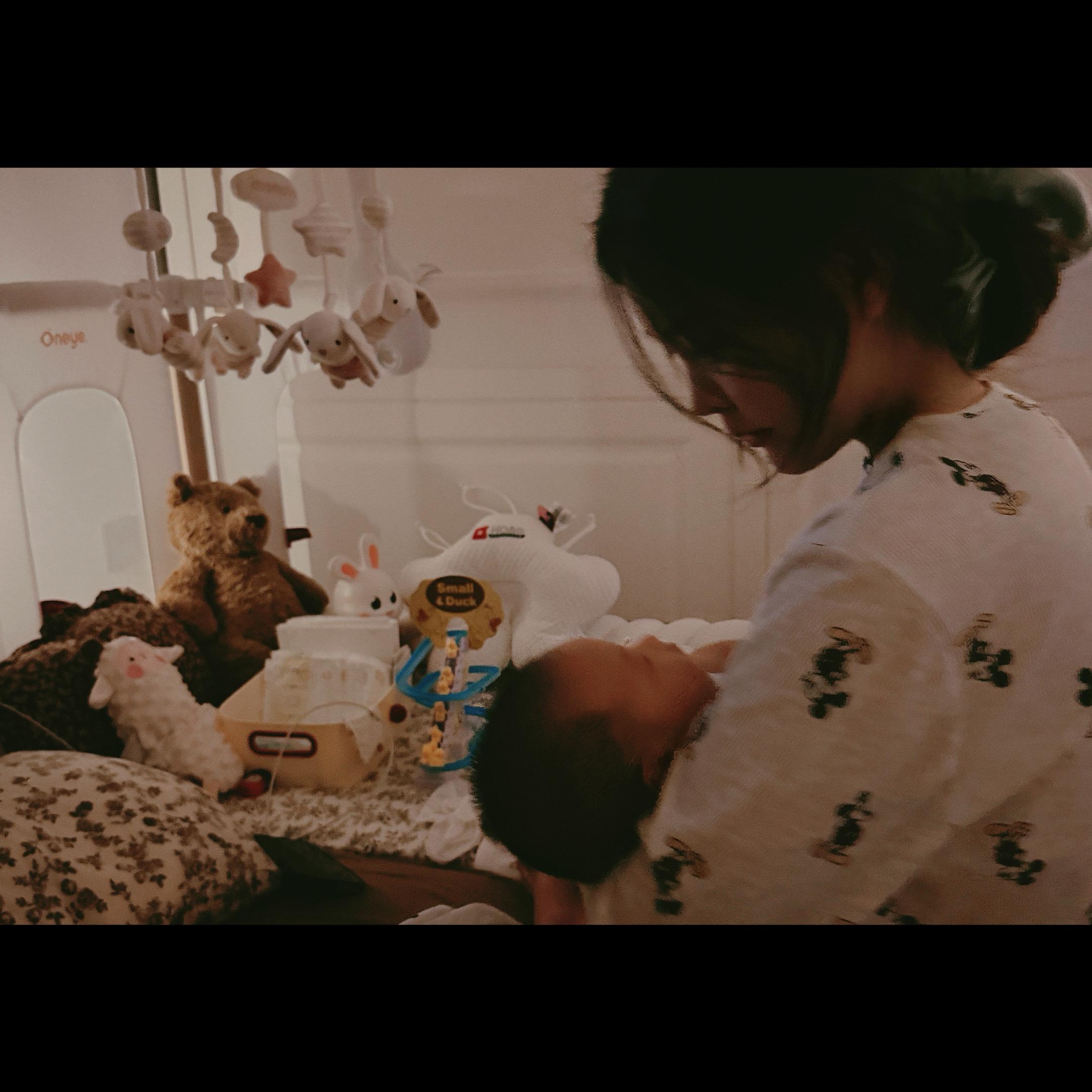 谁不愿睡到自然醒 谁不愿悠闲的吃个饭 谁不愿无忧无虑无牵无挂 从出生算...