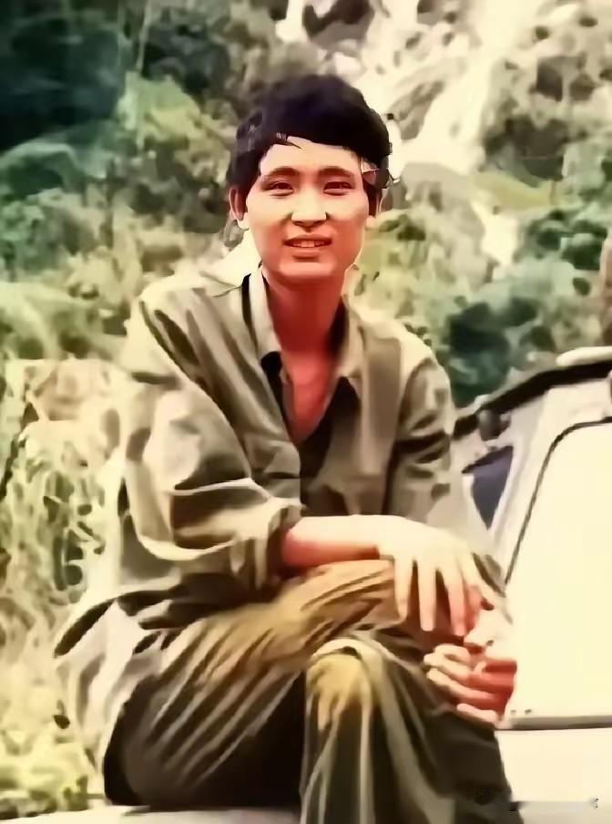 令人破防！一等功臣满身13处战伤，隐功24年卖房治病，妻子含泪曝光真相
 
真正