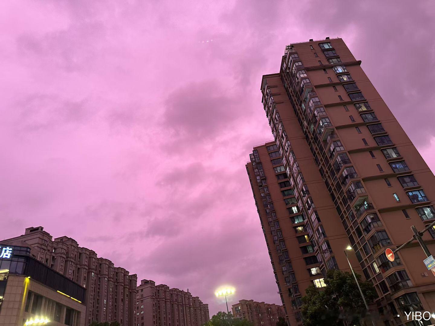 台风来临的天空 