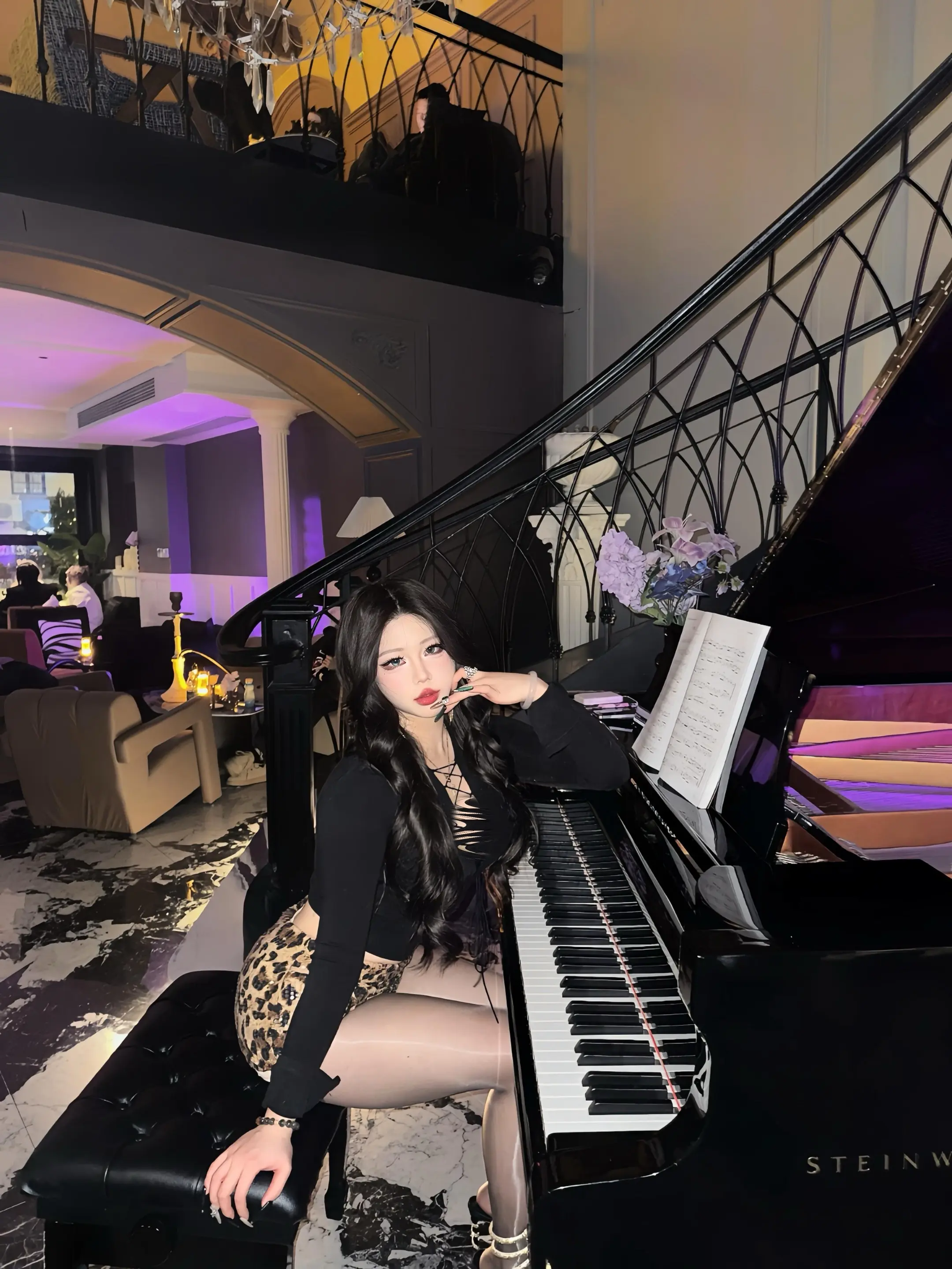 你真的不觉得自己有趣吗 眼睛都离不开我了