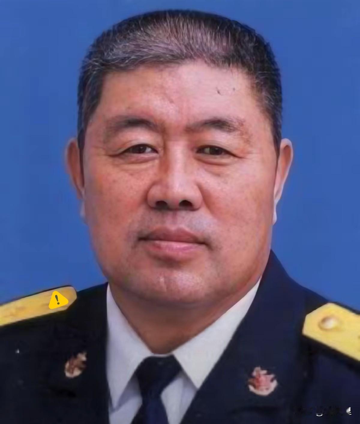 87岁南海舰队司令员王永国离世了

堂堂一位中将，家里人居然全在过着最普通的平民