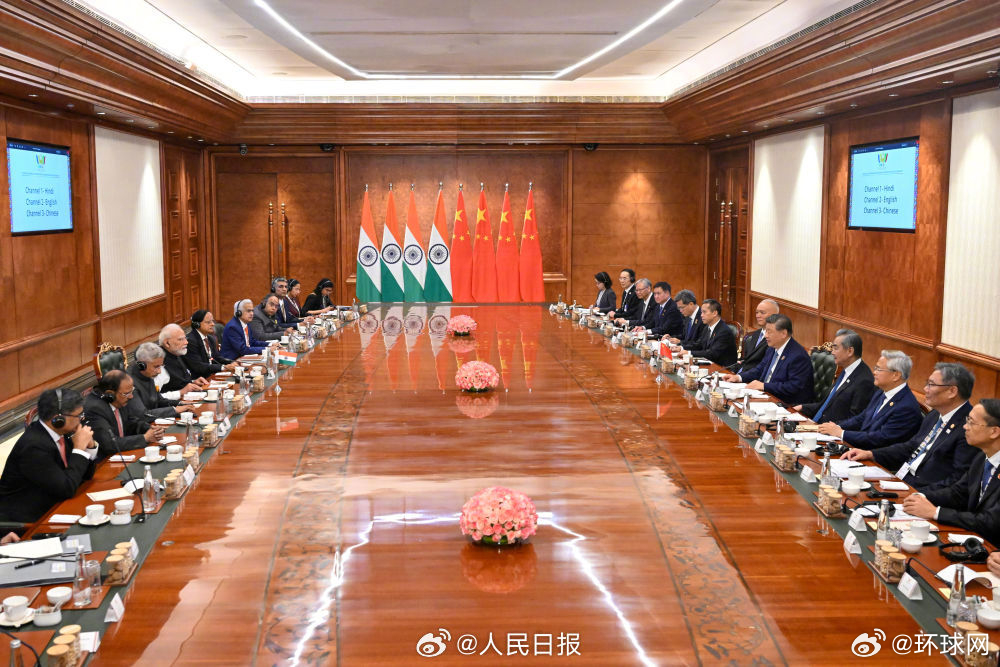 #中印两国是合作伙伴而不是对手#【详讯丨习近平会见印度总理莫迪】当地时间9月12