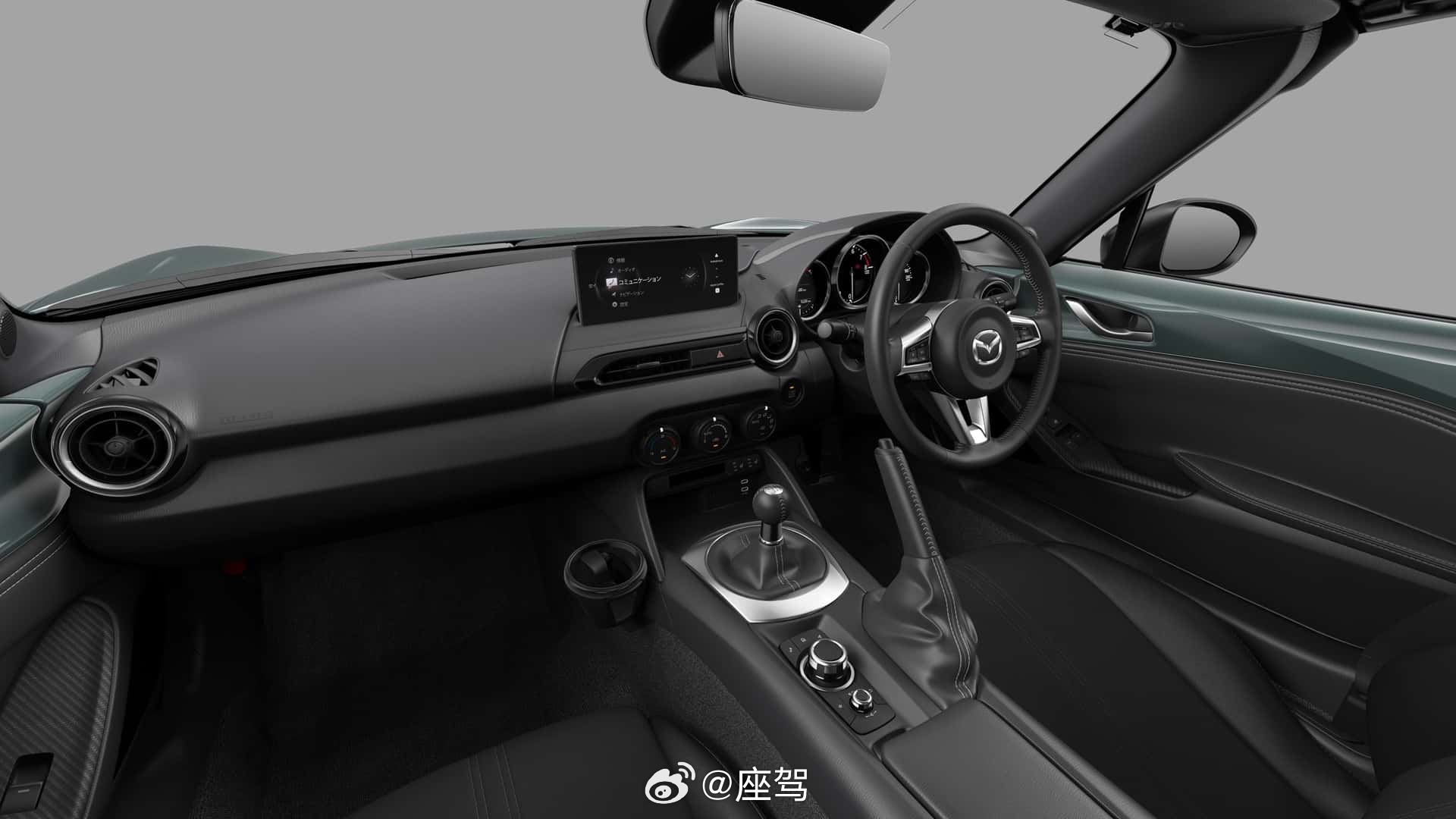 日本新噪音法规迫使马自达对MX-5 Miata进行改造，以继续在日本市场销售。新