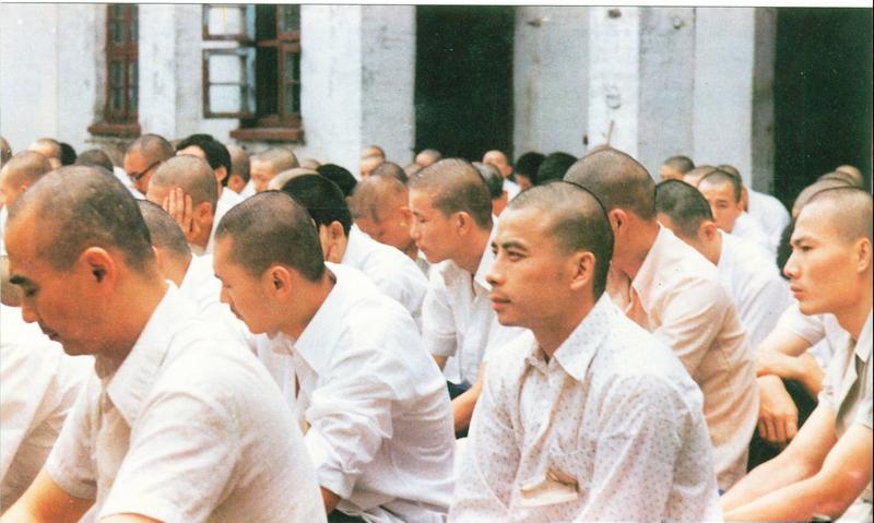 监狱的犯人可并非每天都吃肉。服刑人员每月吃肉次数没全国统一标准，总体遵循保证营养