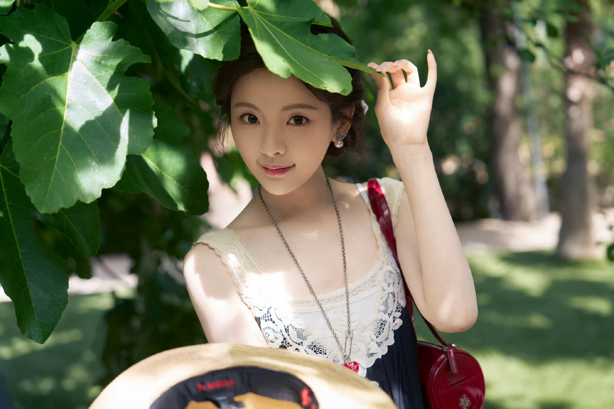 视觉冲击！！越好美杨超越嘉宾主持杨超越