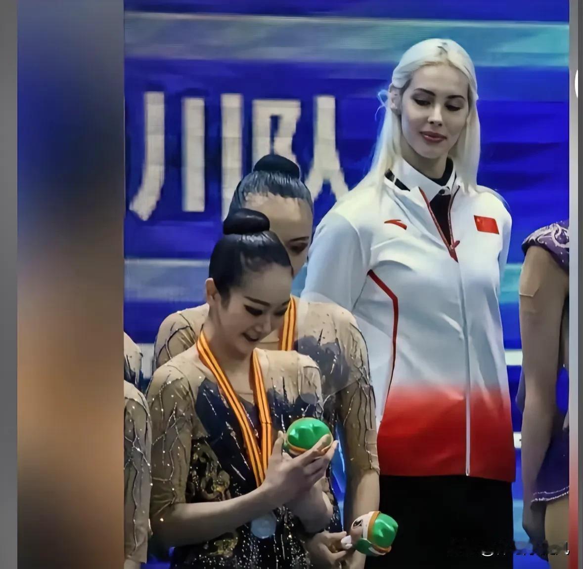 关于俄罗斯教练助力中国体操夺冠这件事，必须得说道的一点！

        阿纳