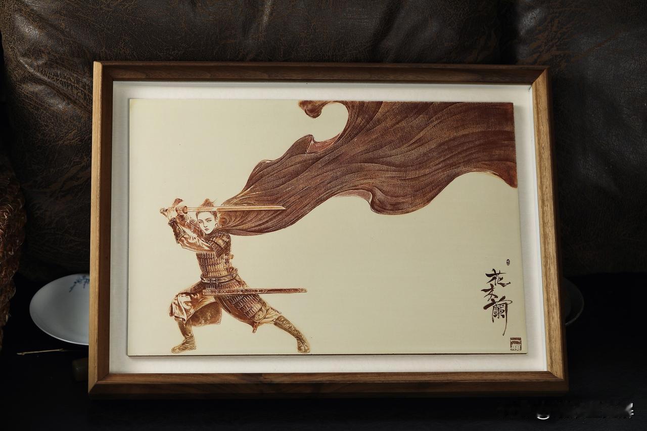 花木兰|紫砂版画|一癫刻绘丨藏品 
长49cm高36cm|紫砂泥
紫砂陶刻技艺在