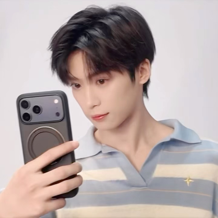 梓渝 gismow答题模式很有趣，小梓渝的点子真的很新颖！属于YUNI们自己的期