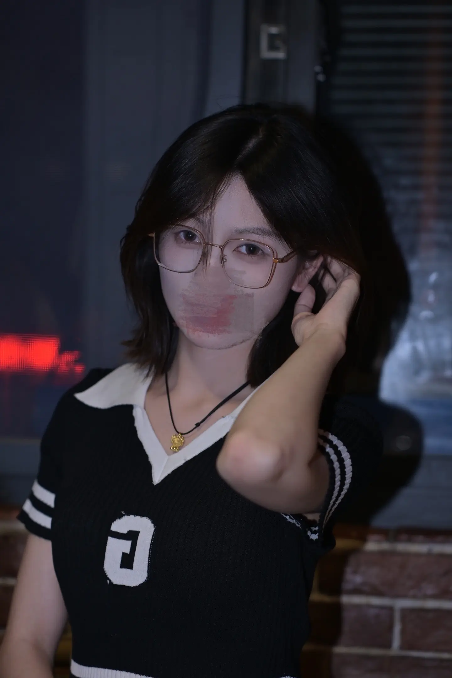 你以为我是为了让你看这两张照片嘛，点开音乐记得回来感谢我