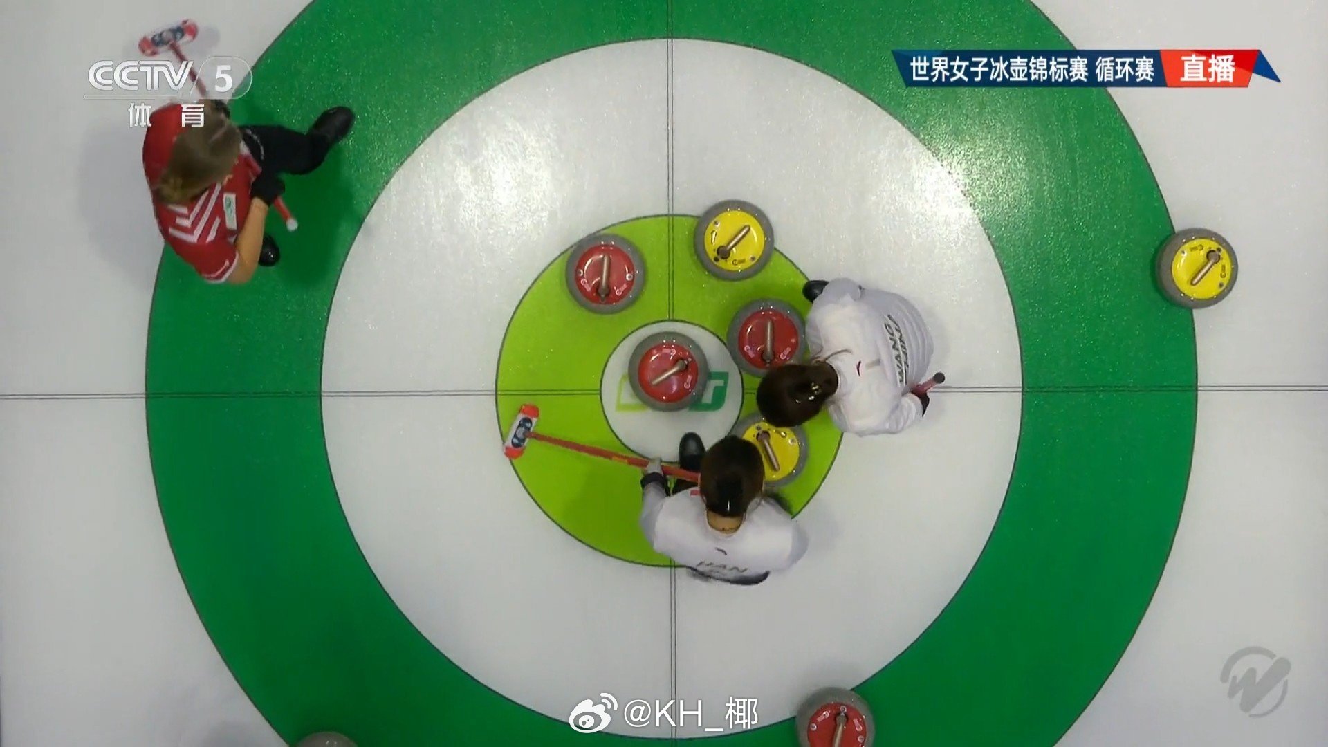 第九局丹麦两分，5-7，我们最后一局后手，非常危险了 