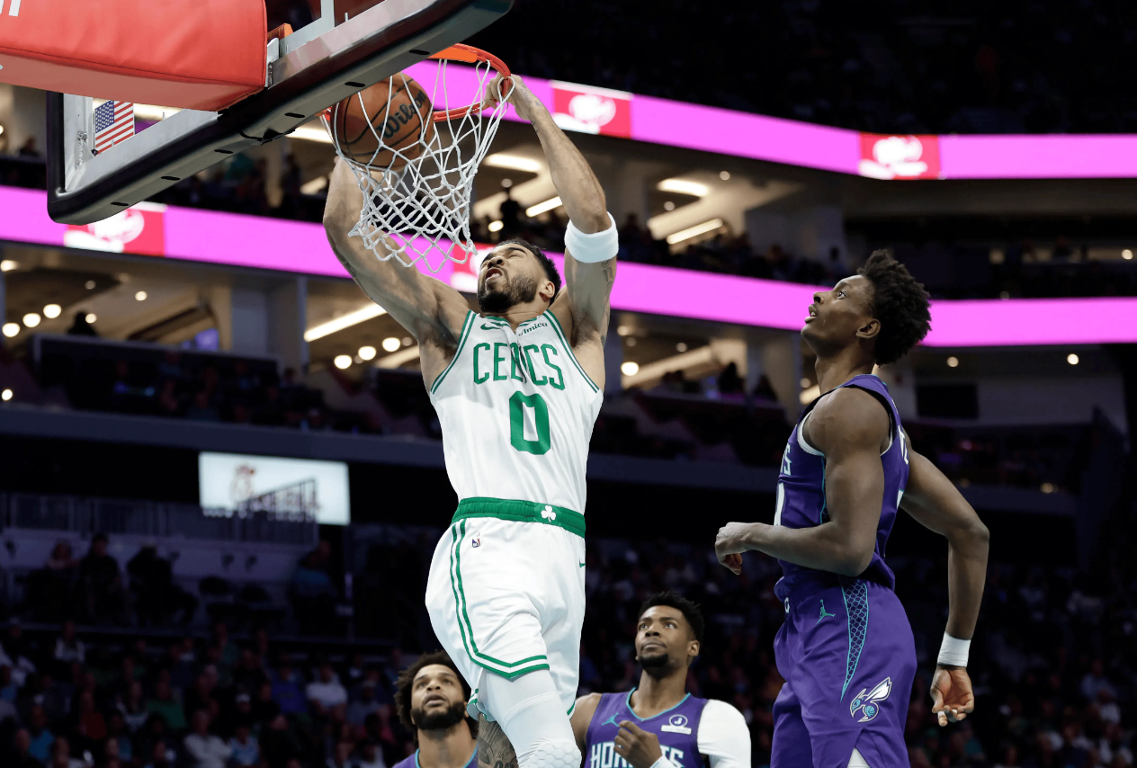 复出以来的第一个30+，塔图姆渐入佳境，凯尔特人在东部的统治力，也要回来了。 