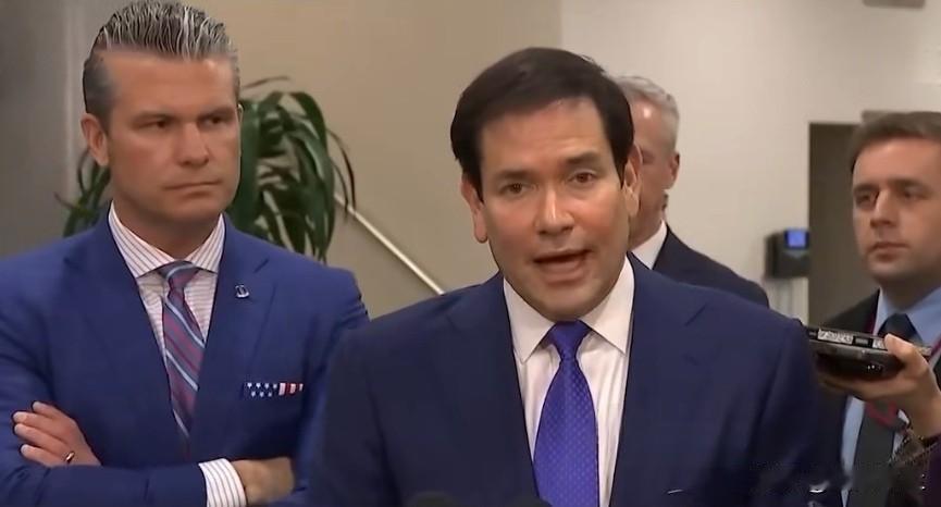 记者提问:“一些参与简报会的参议员对你的行动描述不一，说你们是在即兴发挥，对委内