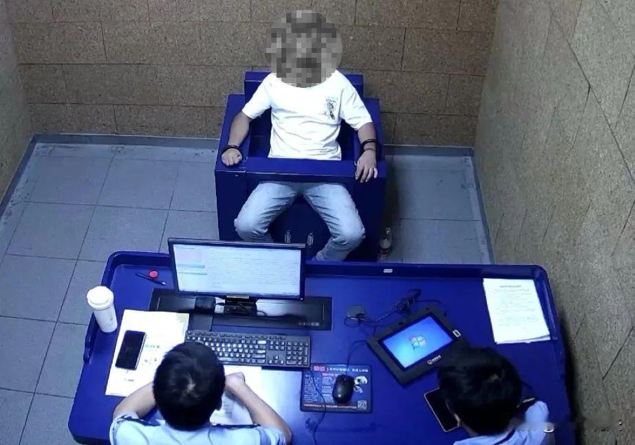 浙江嘉兴，一男子为讨好女网友，主动发了个500元红包，聊了一段时间后，又觉得女网