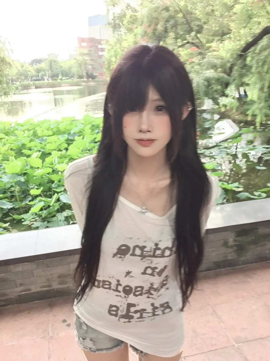 你又一个人呆在这里吗