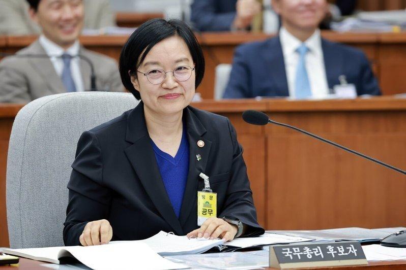 李在明钦点，韩国迎来一位女总理，对华态度出乎意料

日前，李在明正式颁发任命状，