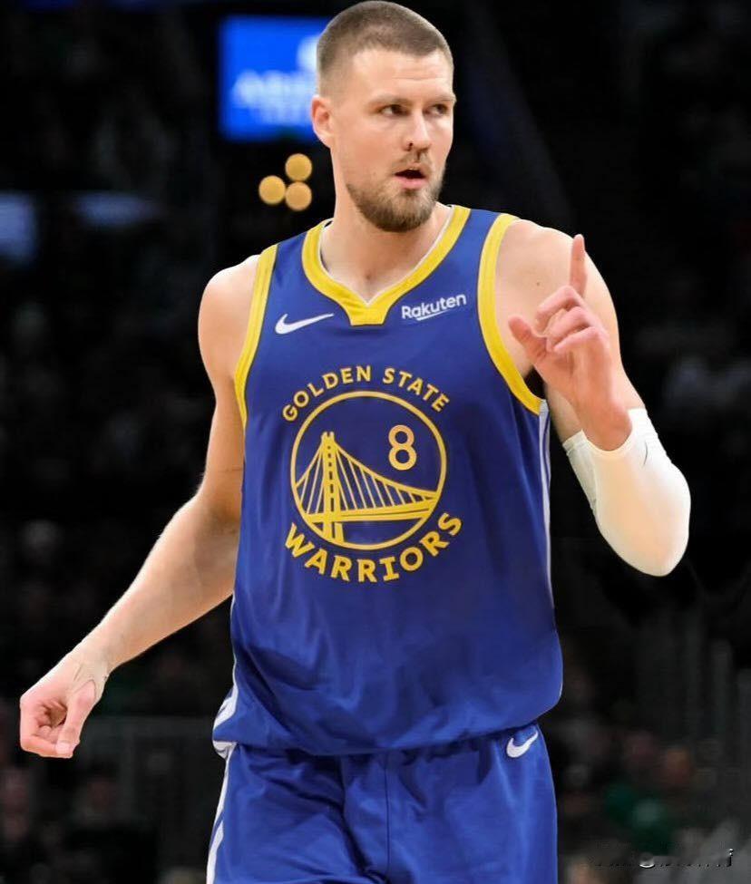 波尔津吉斯强是强，就是出场数太少了啊：

22-23赛季：在奇才，打了65场，场