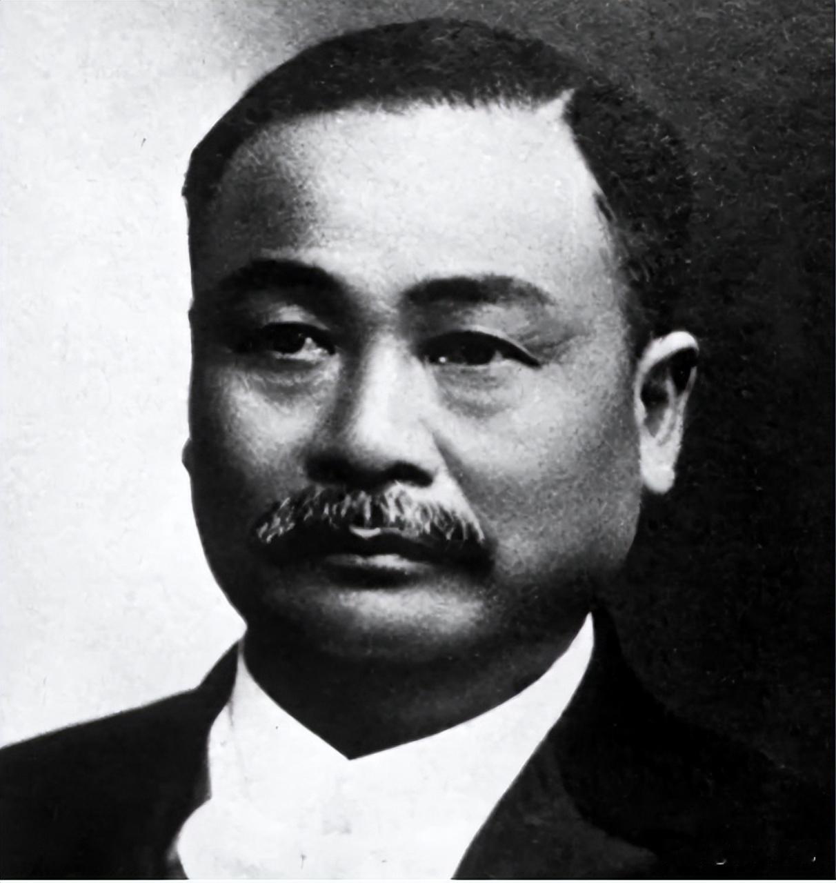 1982年詹天佑迁坟惊现黑水！棺木渗墨汁状液体，背后隐情让人动容
 
编辑：纱娜