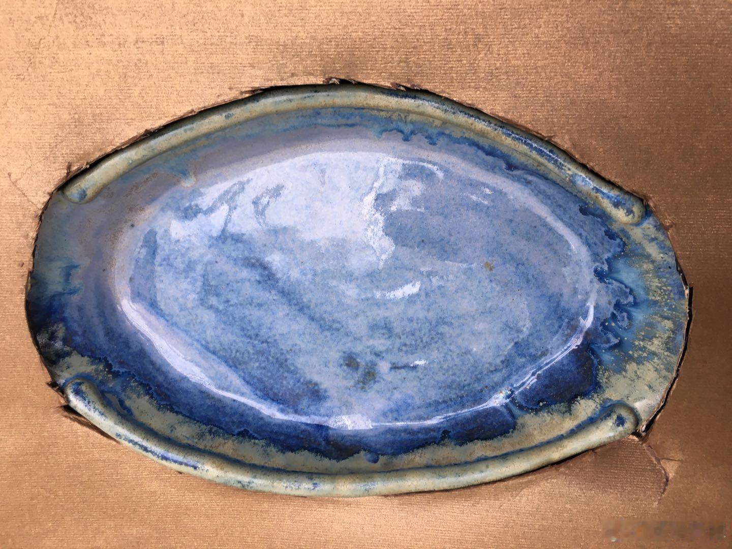 每周鉴赏收藏精品之北宋钧窑窑变釉盘        本件北宋钧窑窑变釉盘具有很高的