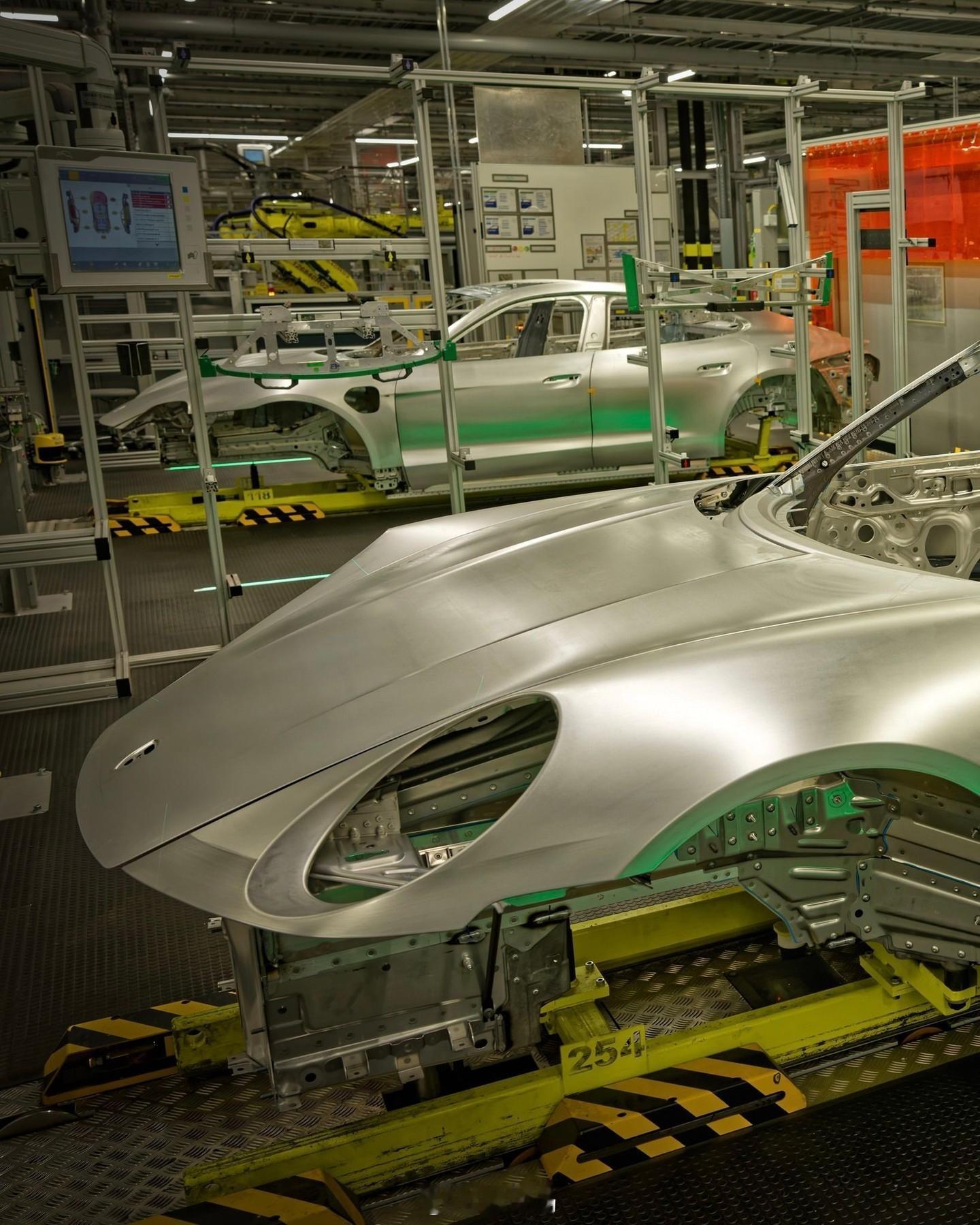 保时捷911 Turbo白车身：911 Turbo 50周年版投产（保时捷）云评