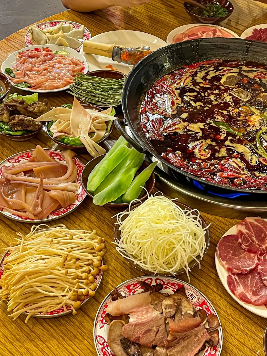 重庆本地人，会一直去吃的社区火锅～