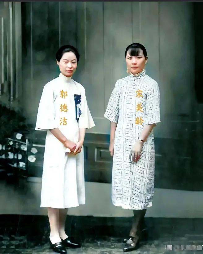 30年代，两个人的真实容貌。