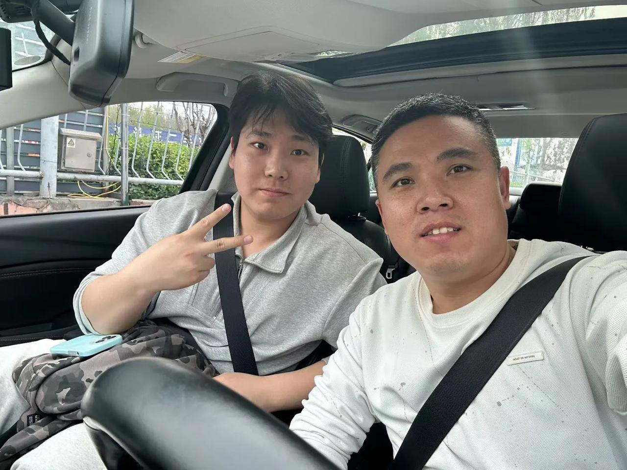 给滨州兄弟淘的阿特兹，交车[玫瑰]