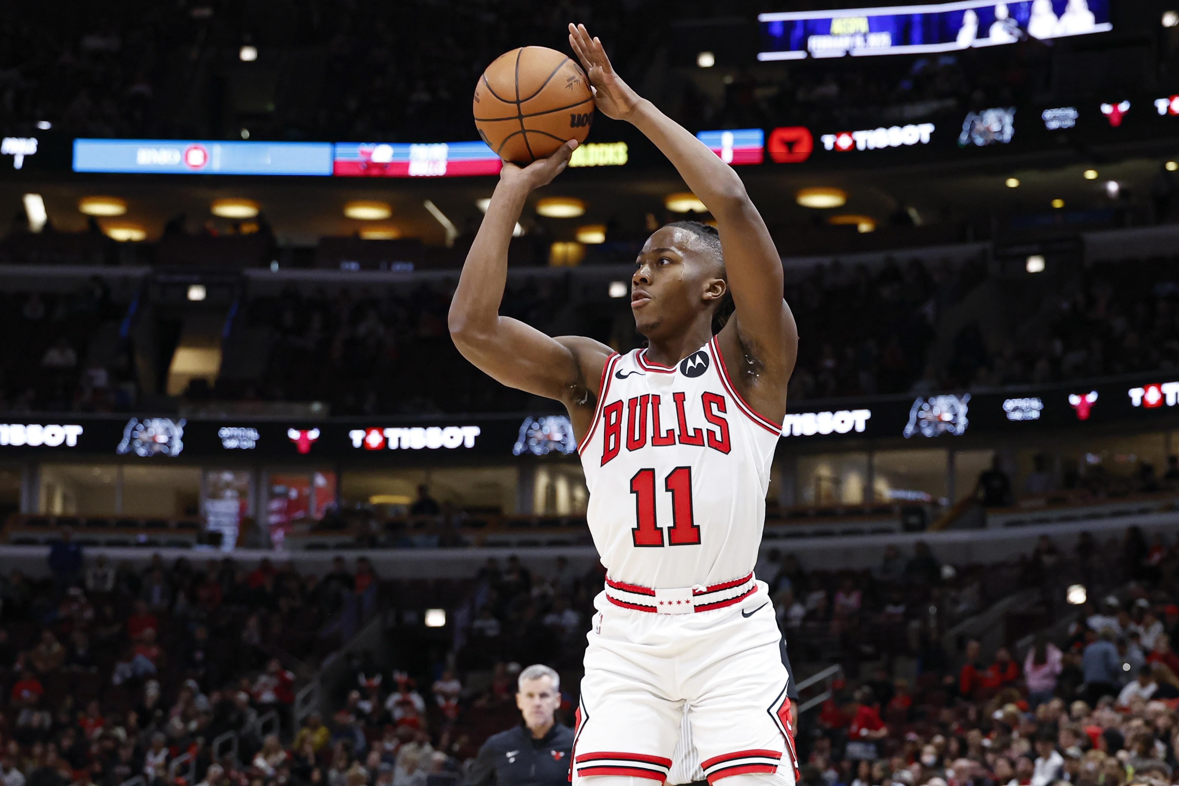 KCJHoop：“从我的角度来看，公牛必须尝试交易多森穆或科比.怀特。” nba