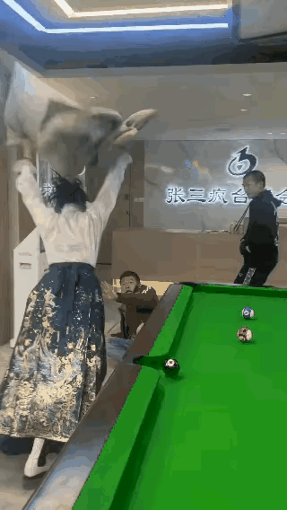 彪悍，太彪悍了…躲远点是明智的选择