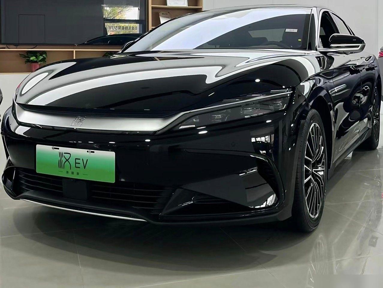 比亚迪汉EV的日常保养费用： 汉EV的保养账，纯电结构决定了它比燃油车简单得多。