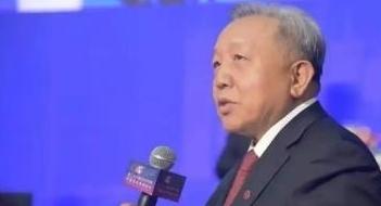 [微风]这才是人民的真专家！人大教授吴晓求尖锐揭露：普通老百姓取钱干什么，根本不