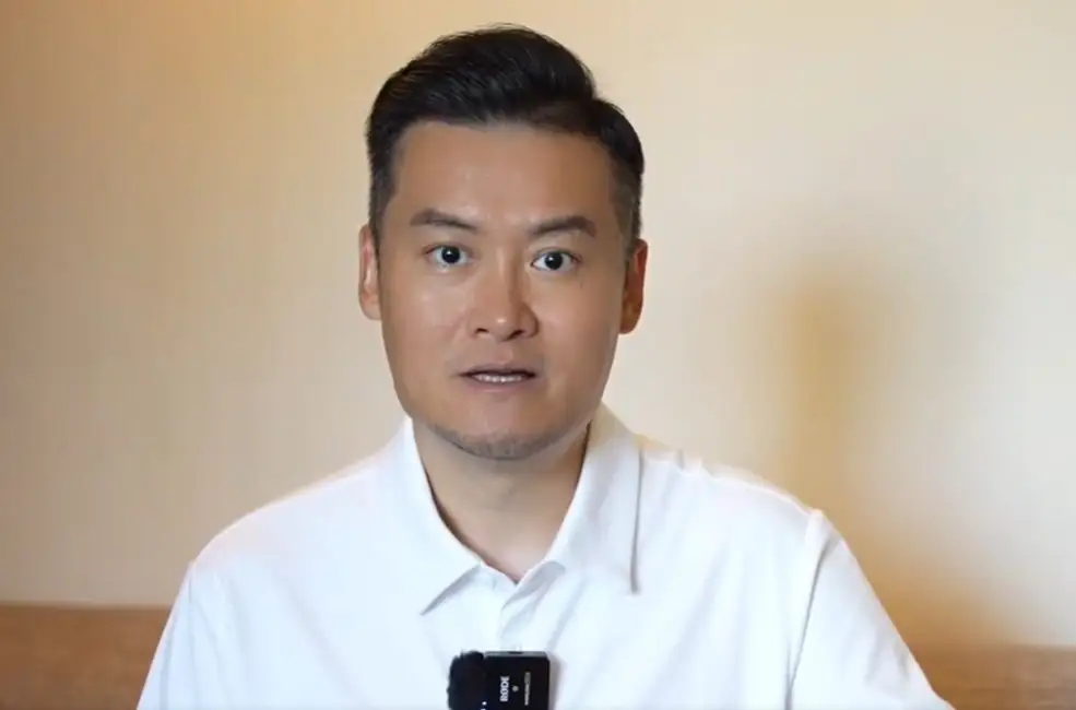 贺炜称法国队比两年前更加均衡 随着世界杯半决赛的临近，央视体育评论员贺炜谈到了自
