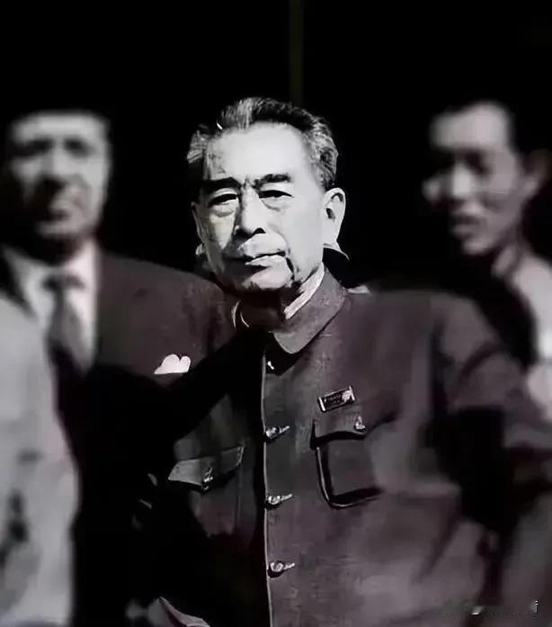 🌺🙏敬爱的周总理，致敬您的无私奉献，传承您的无我初心！“春蚕到死丝方尽，蜡炬