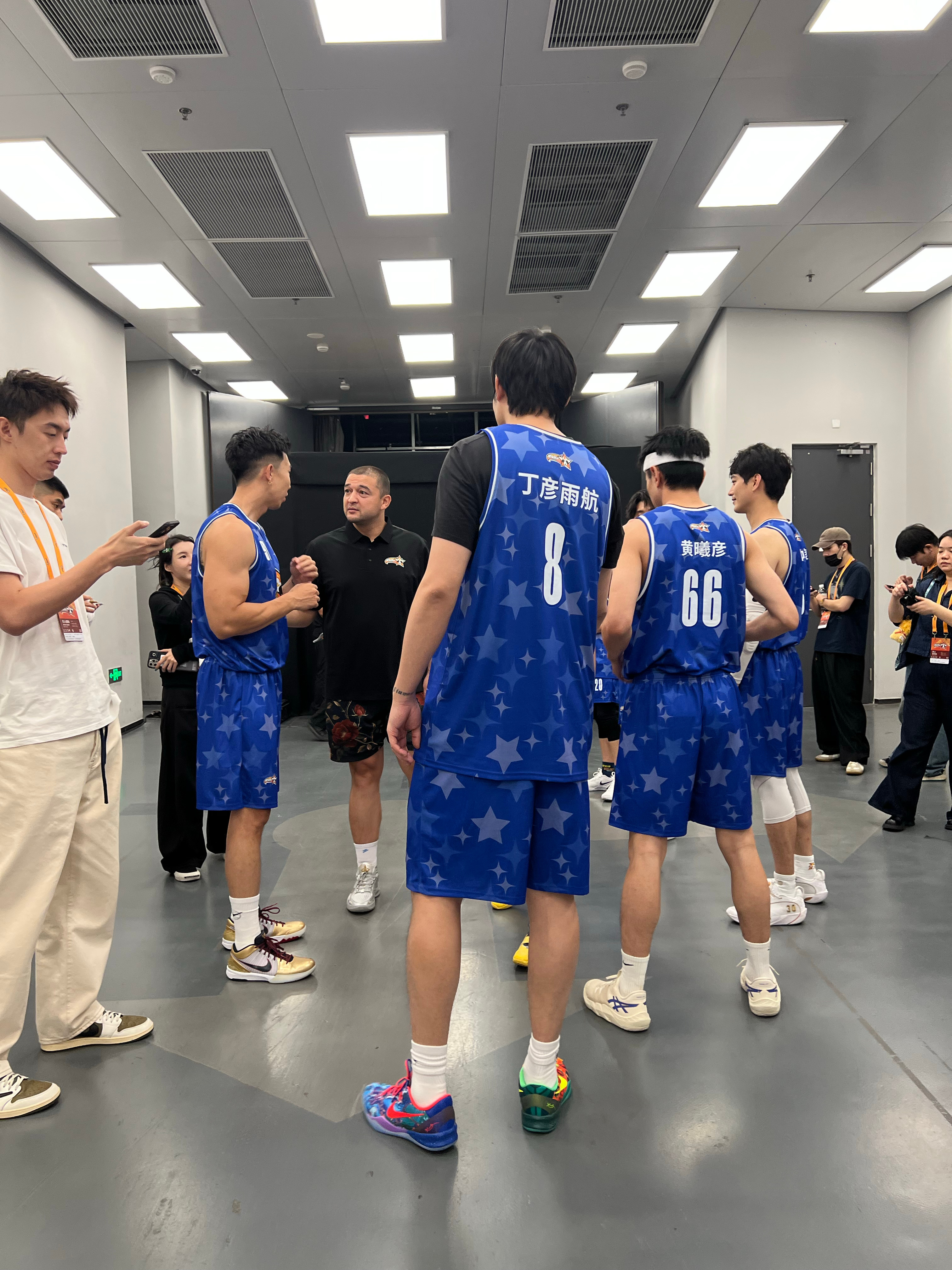 仿佛看到那个少年丁彦雨航[超话] ​​​