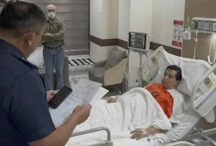 菲律宾总统马科斯的亲表弟，因74亿比索防洪腐败案在医院被逮捕，亲表弟都不护了，谁