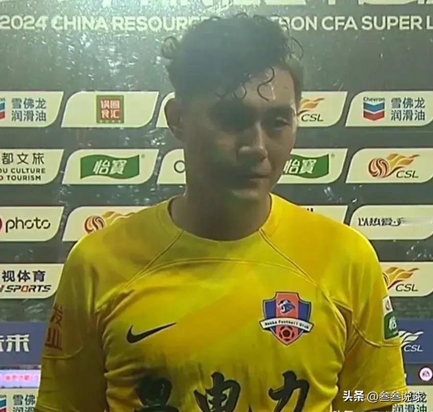 意味深长！梅州客家1:2上海海港，赛后主队门将沉默了！
1. 本场比赛的转折点在