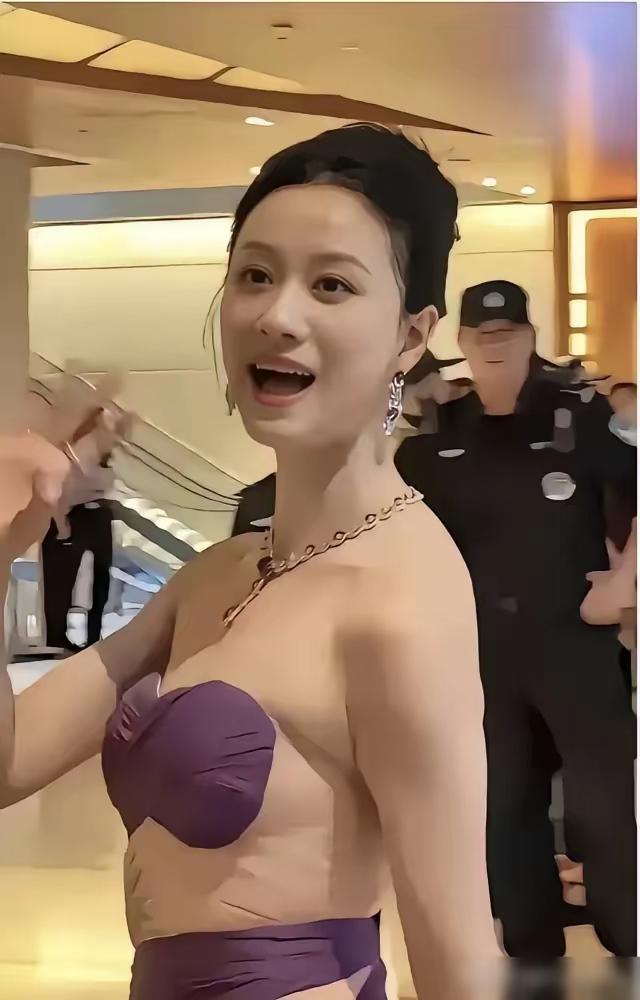 时间对任何一人，无论王公贵族都是一刀切
任谁都无后门和捷行可走//@朴实面条yn