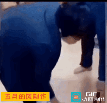 超市里这一幕

直接让人惊掉下巴
 
一女子偷了一大提饮料和一大桶油

被当场抓