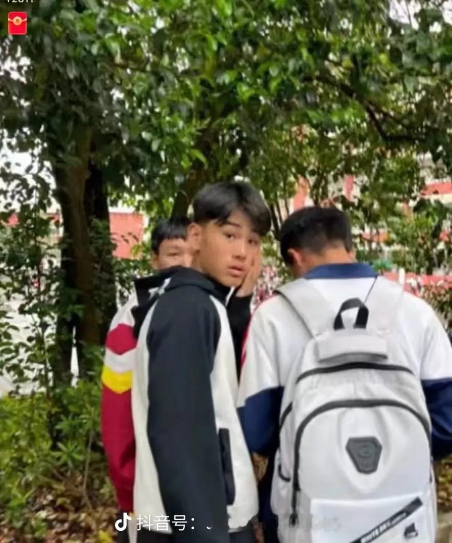 又到中考高考放飞自我的日子，浙商宏观提醒三点： 一、女儿别去同学家玩，不要与同学