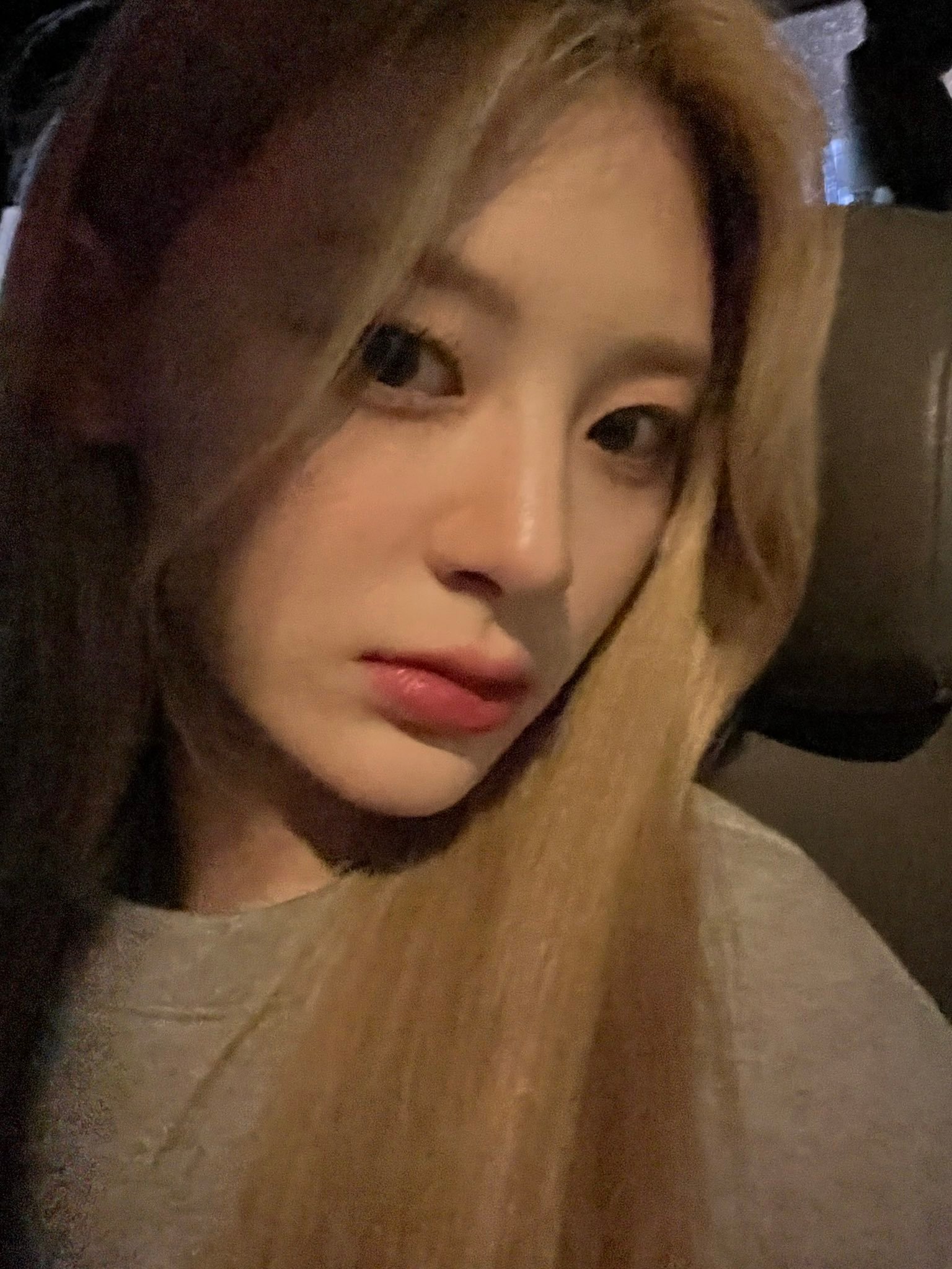 尹势银 seeun Seeun头像 9 