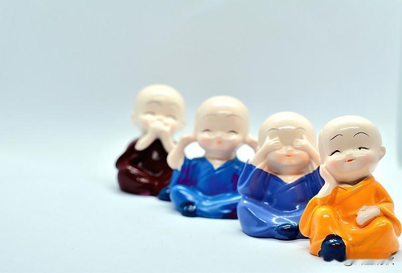 做人最高级的修养：嘴下留情，心存善良
 
真正的人品，都藏在嘴上、落在心里。做人