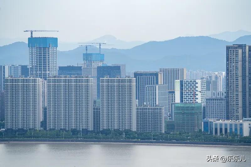 杭州楼市：

按照今年1月3日到8月6日的市场表现来看，如果行情继续延续，杭州全