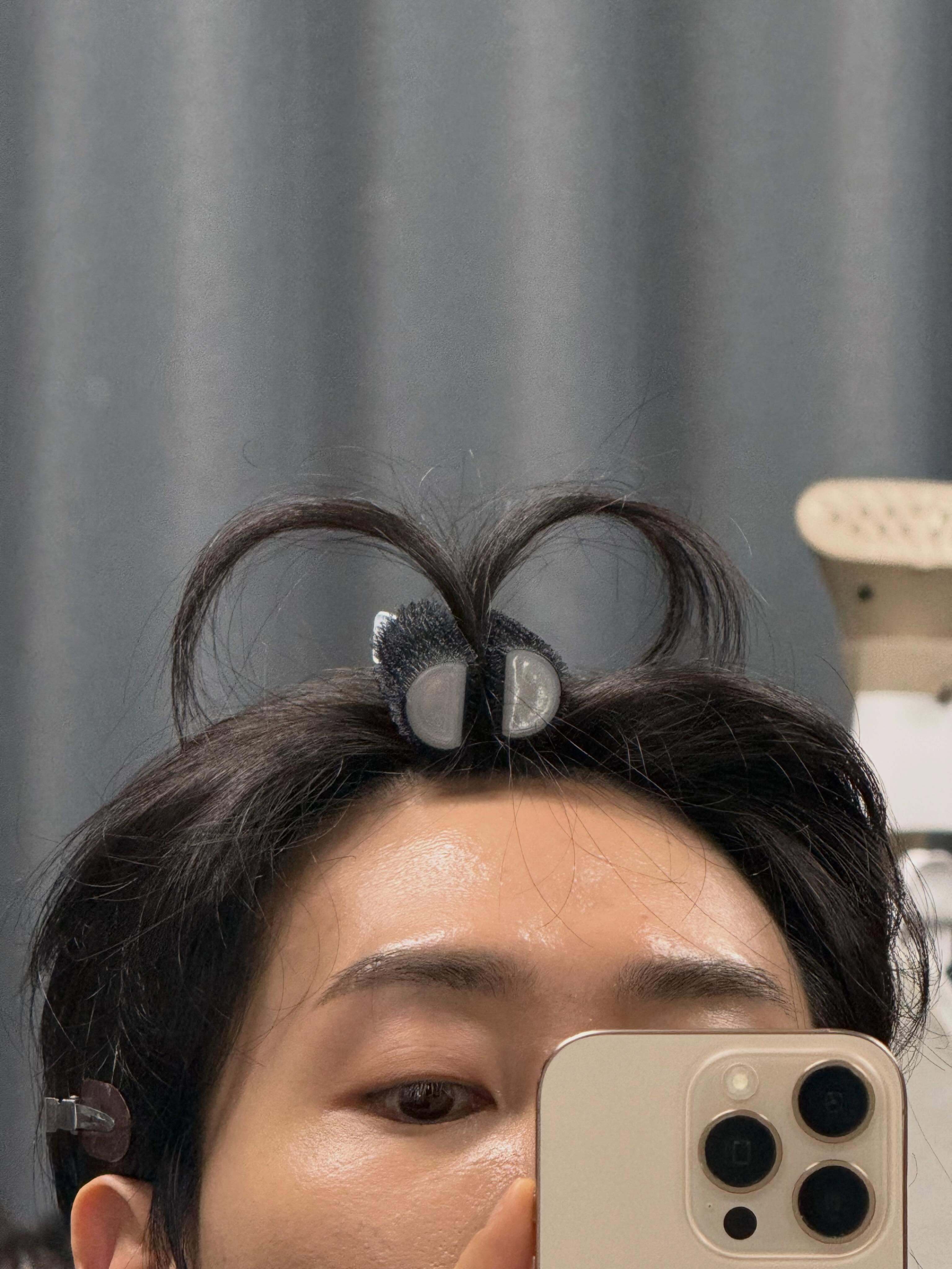 “CB百蓝_。260505李赫宰 IG更新：E.L.F.小朋友们 你们好呀💙 