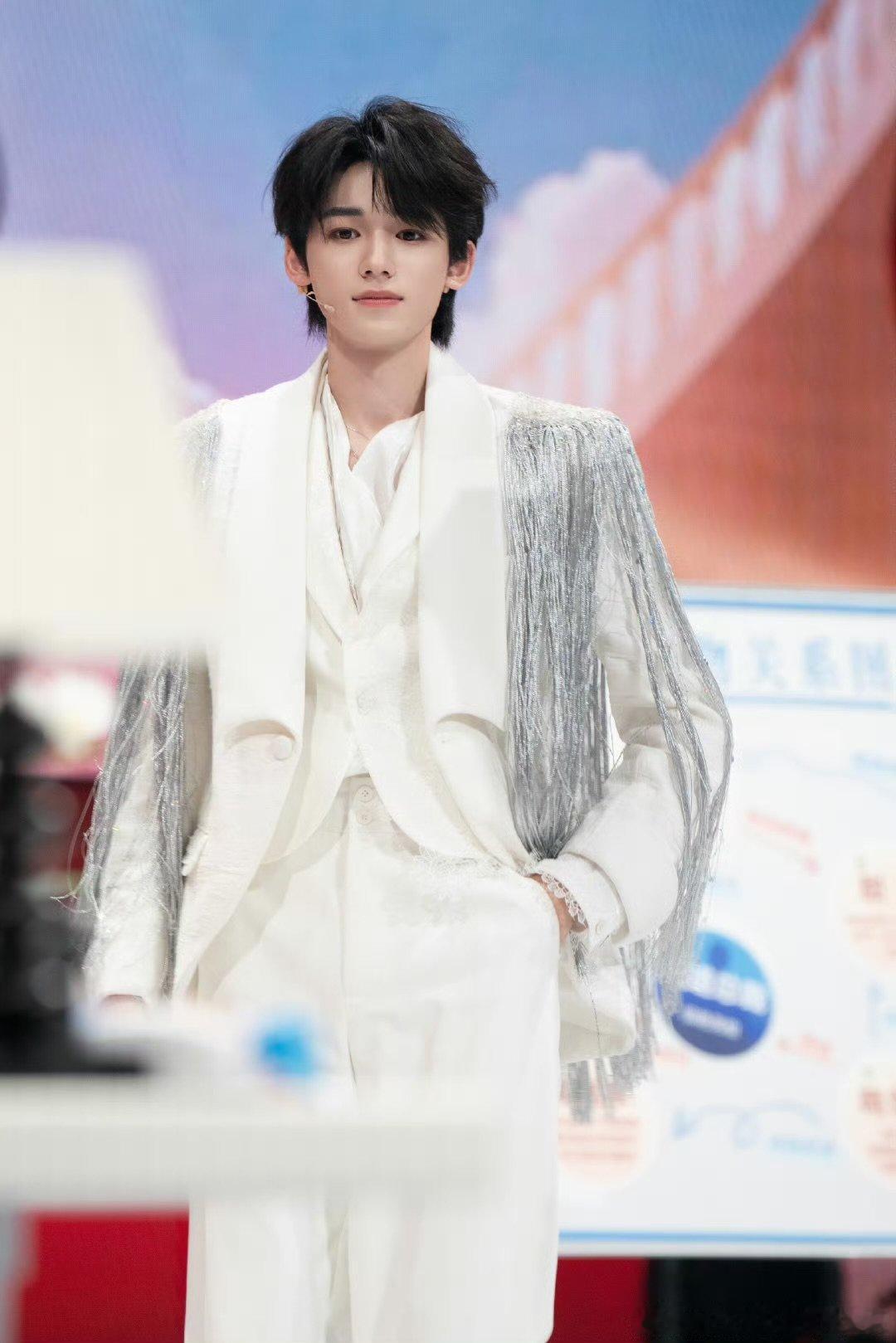 马嘉祺王牌小宋欢乐放送马嘉祺转发宋亚轩期待宋亚轩王牌la ​​​