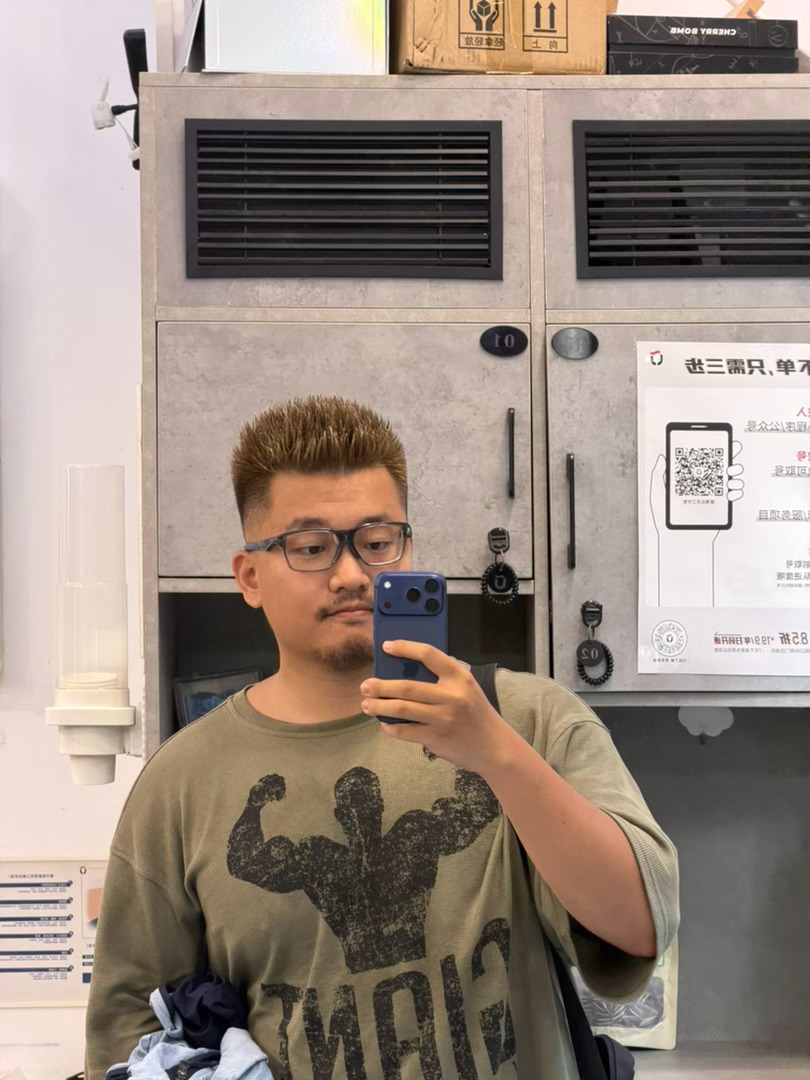 终于结束了漂过的头发 深圳