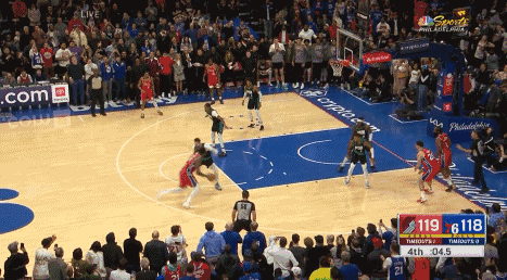 恩比德极限绝杀开拓者，动作像极了科比！
3月11日，76人队以120-119击败