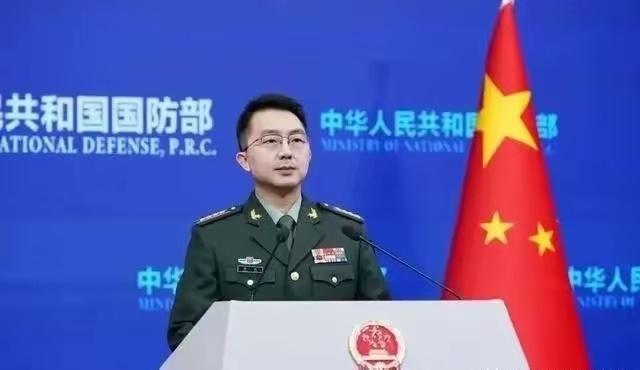 就在特朗普批准出售武器装备给台湾后，中国首次以“武力”威慑美国，中国公开表态：解