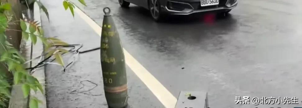 台军这几天正在进行所谓的汉光演习，结果在演习的过程中，40多颗炮弹竟然从运输车里