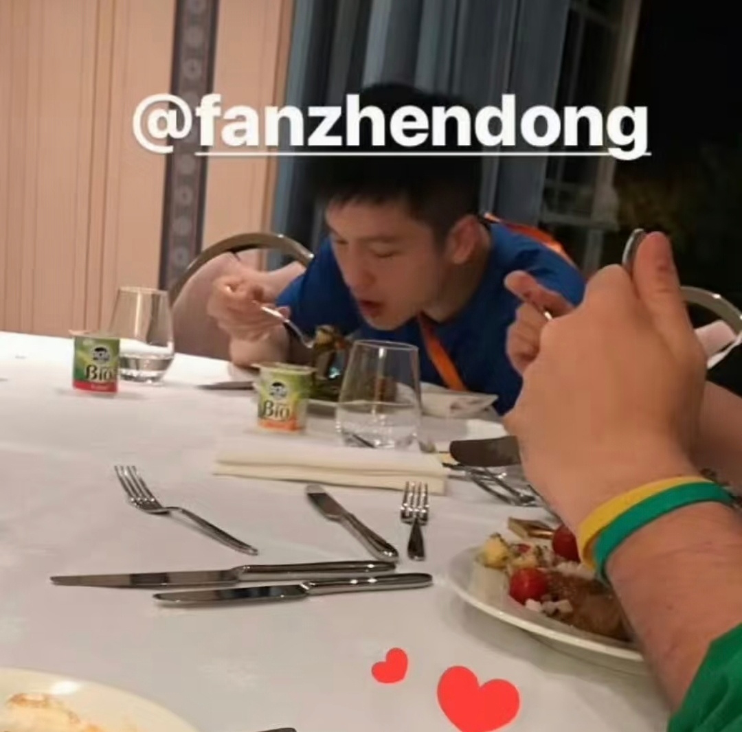 我怎么没见过这个爱吃饭的帅哥哥 