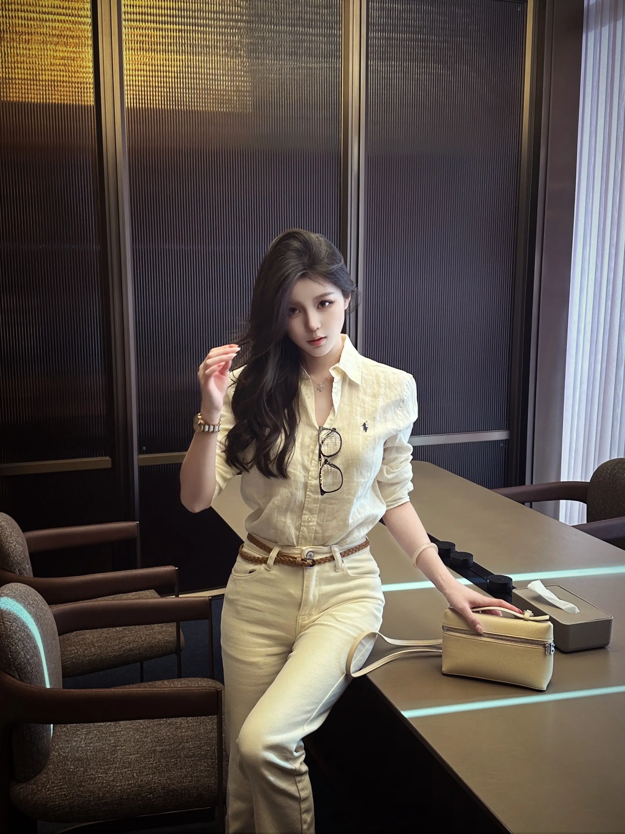 美人不是凡胎生。